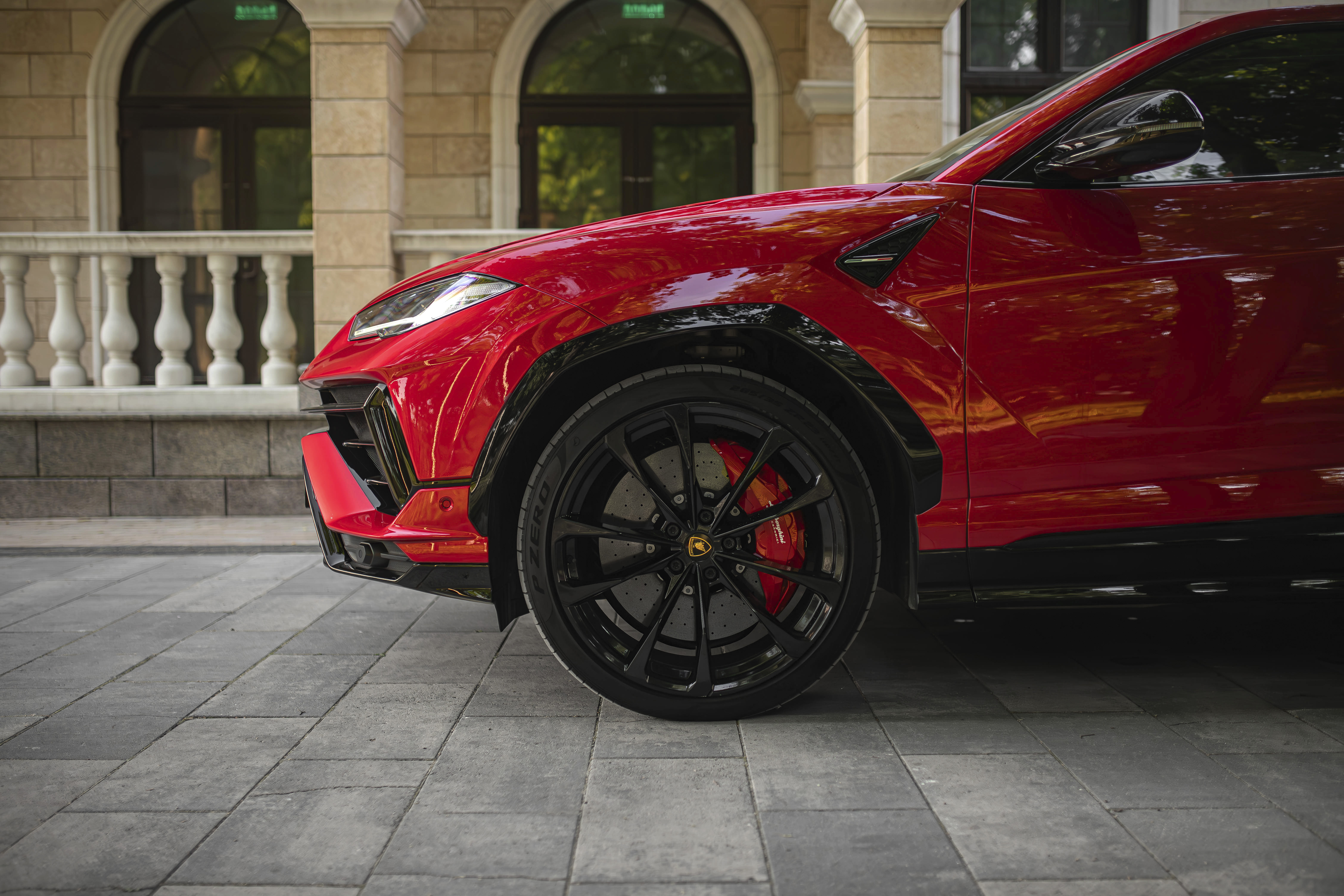 Lamborghini URUS S — фото 15