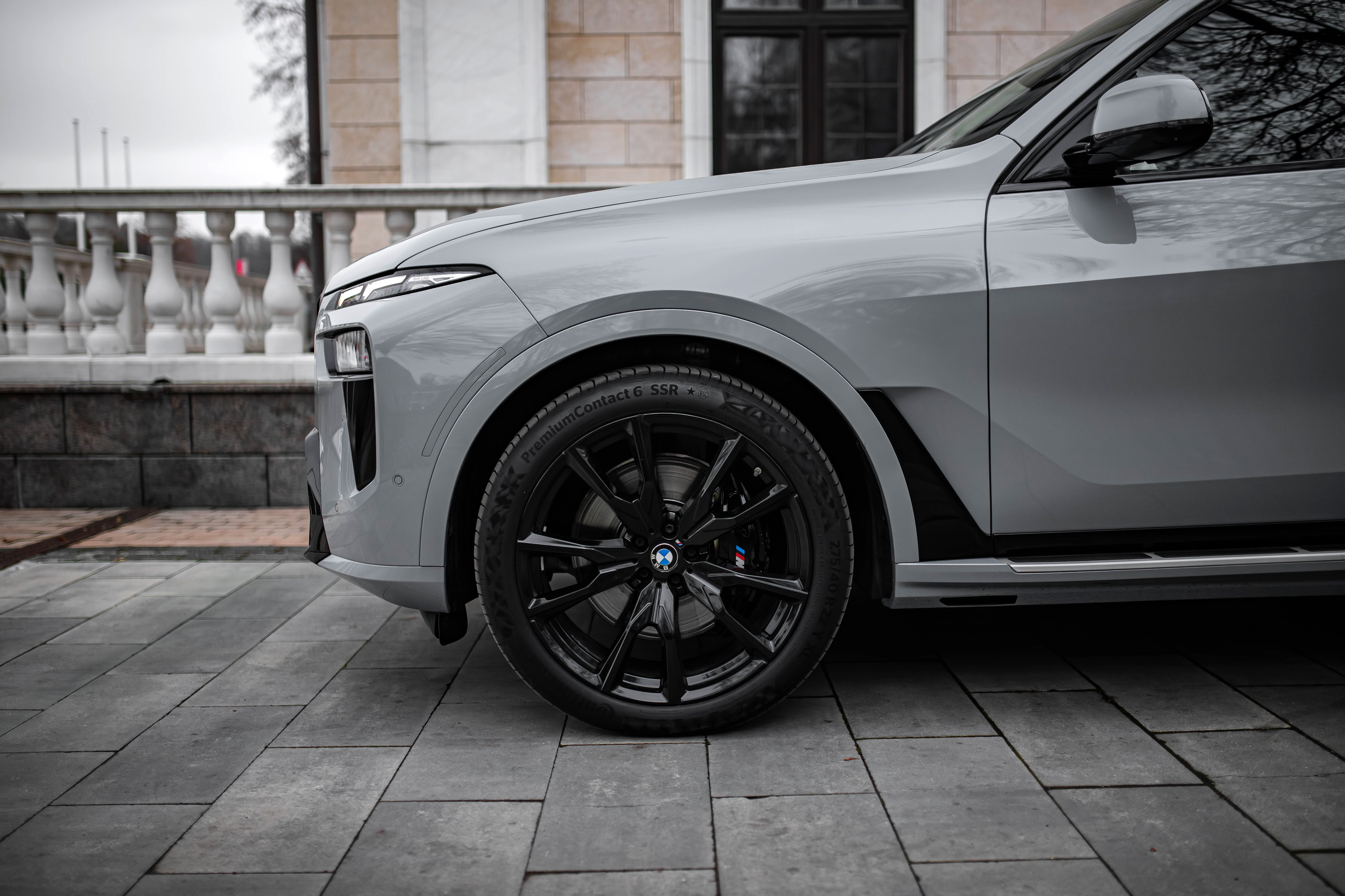 BMW X7 40i (2) — фото 8